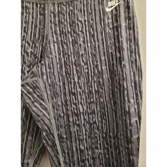 Nike Women Workout Tights Gray Black White Size XS - Picture 3 of 10